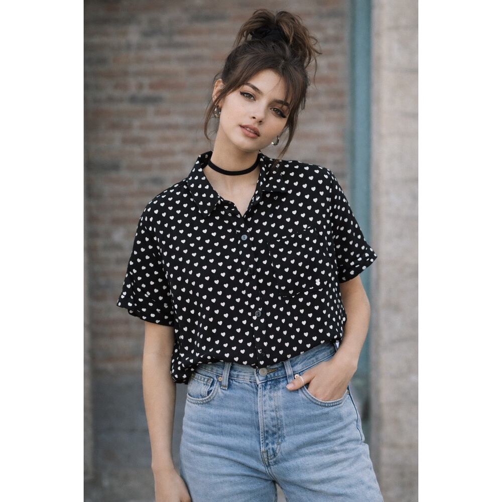 VTG Eighty Eight 90s Button Shirt Polka Dot Heart Boxy Womens Large Black White